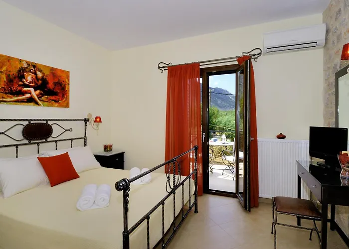 Byzantinon Hotel Poúlithra