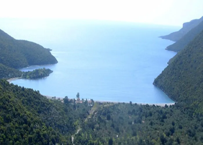 Byzantinon 3* Poúlithra