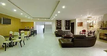 Byzantinon Hotel Poúlithra